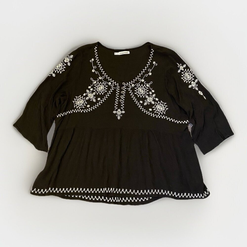 Maurices Womens Tunic Plus Size 1 Black Embroidered 3/4 Sleeves Rayon Blouse GUC